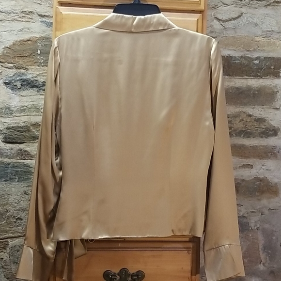Beautiful Specer Jeremy Gold Wrap Blouse - Picture 2 of 2